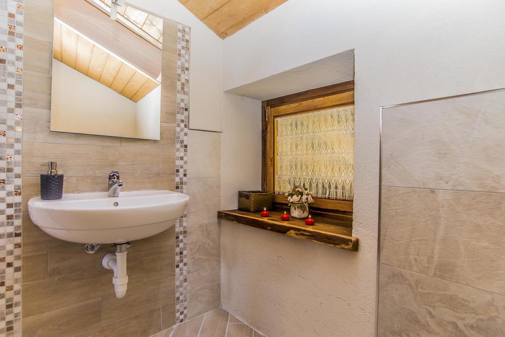 Locanda Il Campo Della Quercia San Damiano Macra Экстерьер фото